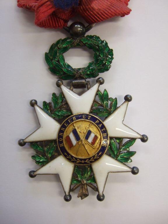Croix de chevalier de la Légion d'honneur d'Emmanuel Lansyer (titre factice)