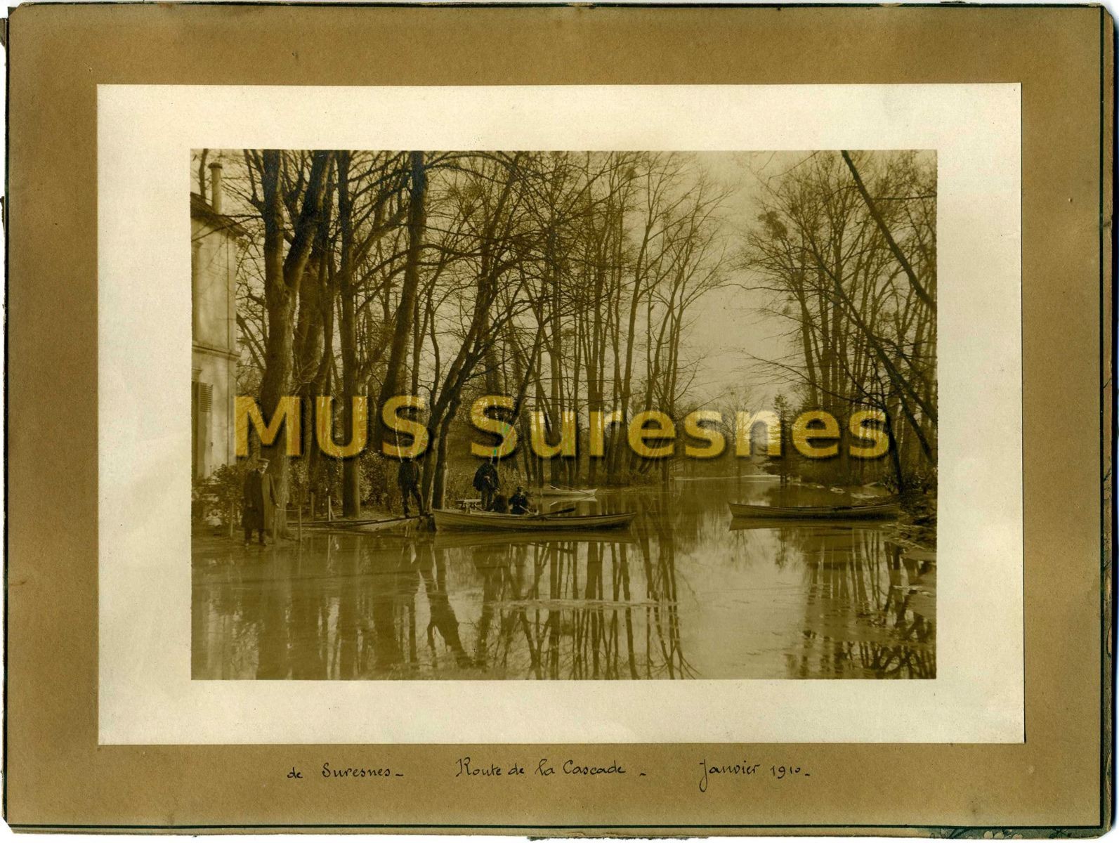 Inondations de Suresnes - Route de la Cascade -Janvier 1910