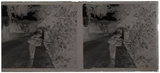 plaque de verre photographique ; Jeunes pêcheurs sur le pont du Gué