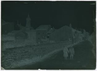 plaque de verre photographique ; Fontarabie - Vue générale sur l'église