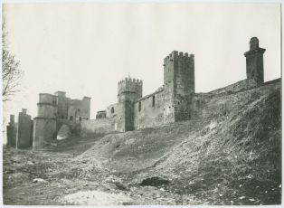 tirage photographique ; Olite - Castillo Palacio Real - Torres del siglo XIII