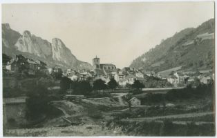 tirage photographique ; Vista general de Isaba,valle del Roncal