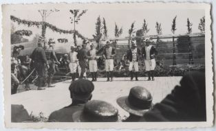 tirage photographique ; Pastorale de Roland - Deuxième représentation - Le 18 mai 1936 - Les Turcs défient les chrétiens