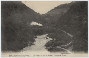 carte postale ; Itxassou (Basses-Pyrénées) - Les Gorges du Pas de Roland, Passage du Train