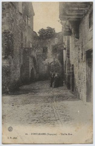 carte postale ; Fontarabie (Espagne) - Vieille Rue