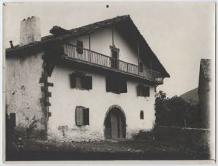 tirage photographique ; Maison Carracotchia à Saint-Etienne-de-Baïgorry (Leispars)