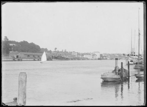 plaque de verre photographique ; Bayonne - Le port et la citadelle