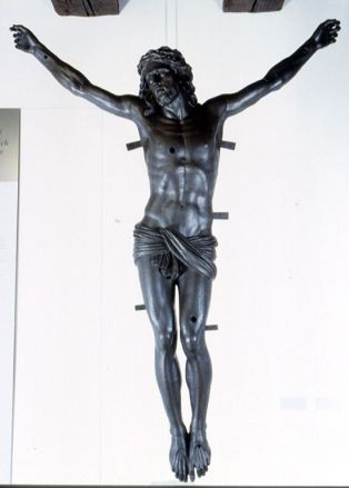 Christ en croix (titre d'usage) ; © Studio Contrejour