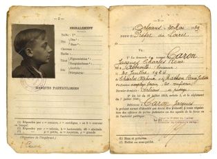 document administratif ; Carnet d’identité forain de Jacques Caron (D.SN.14)