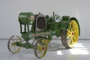 Tracteur ; Tracteur Waterloo Boy (83.18.01 ; 83.1.29 ; Sedima A)