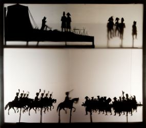 Théâtre d'ombres itinérant, Paul Claudel, deuxième moitié du XIXe siècle, marionnettes d'ombres, musée du théâtre forain, Artenay