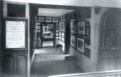 Intérieur du musée Benoît-de-Puydt de Bailleul avant 1914...