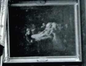 Photographie extraite d'un cliché d'Augustin Boutique, représentant la salle des peintures modernes du musée de Douai avant la première guerre mondiale