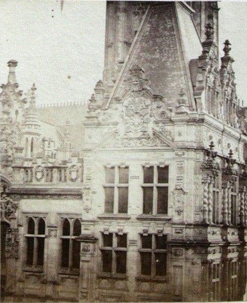 Arras. L'Hôtel de ville. Façade Ouest.