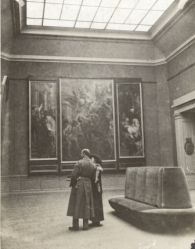 Maurice Bauchond ?, vue de la salle Rubens lors de l'exposition allemande au musée de Valenciennes. 1917-1918. Valenciennes, musée des Beaux-Arts, fonds Bauchond